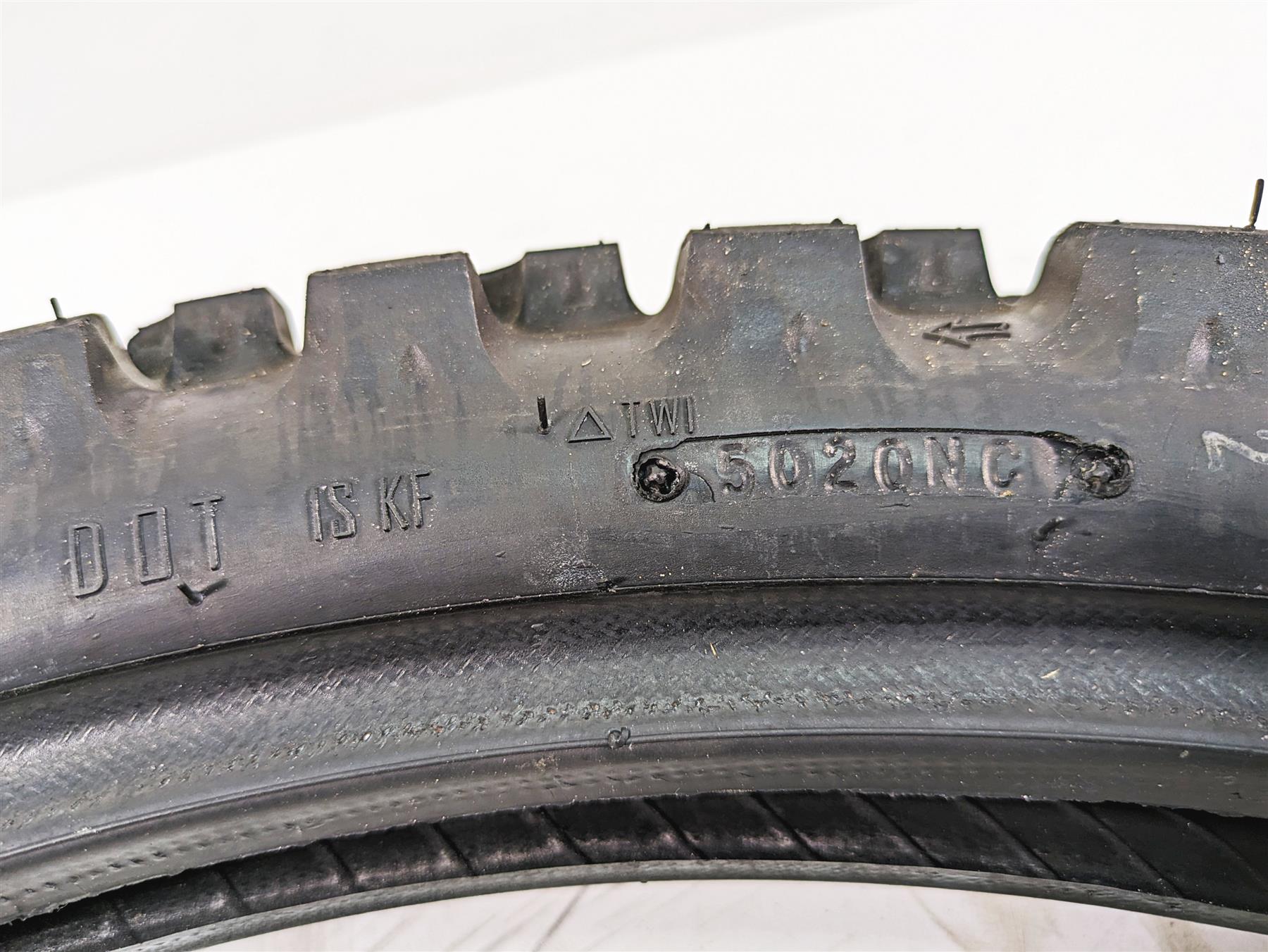 Used Front Motoz Tractionator Adventure 1 Motorcycle Tire 90/90-21 - Read {{ shop.shopifyCountryName }} - Mototech271