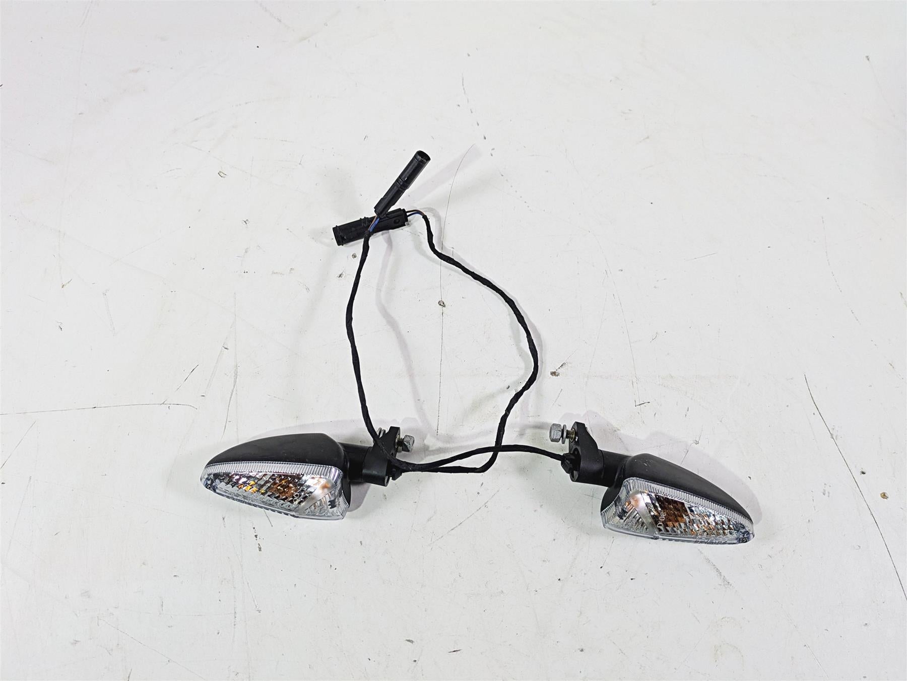 2015 BMW R nineT K21 Rear Blinker Turn Signal Set 63138534351 {{ shop.shopifyCountryName }} - Mototech271