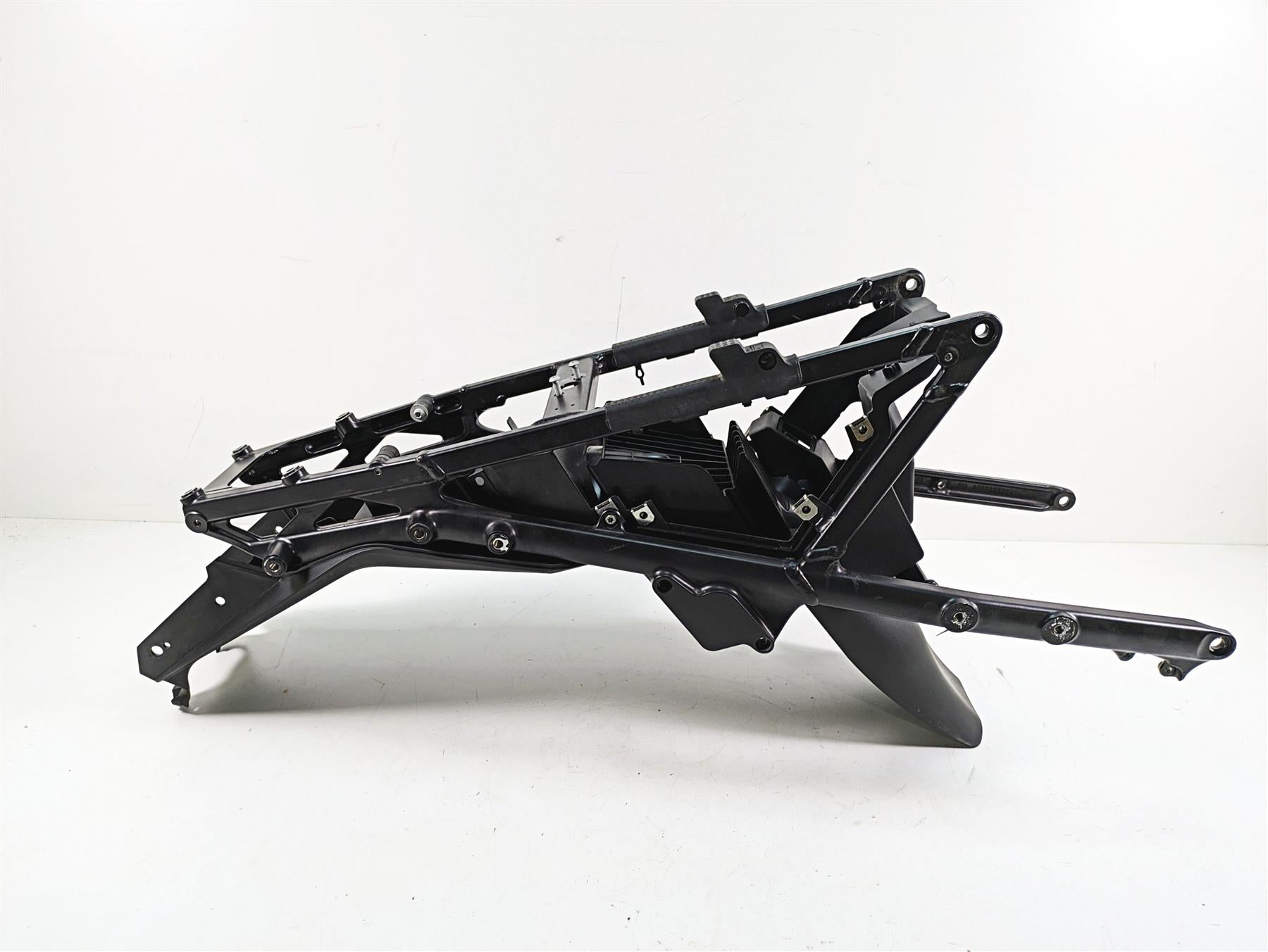 2018 KTM 1090 Adventure R Straight Subframe & Inner Fender 6030300200033 {{ shop.shopifyCountryName }} - Mototech271