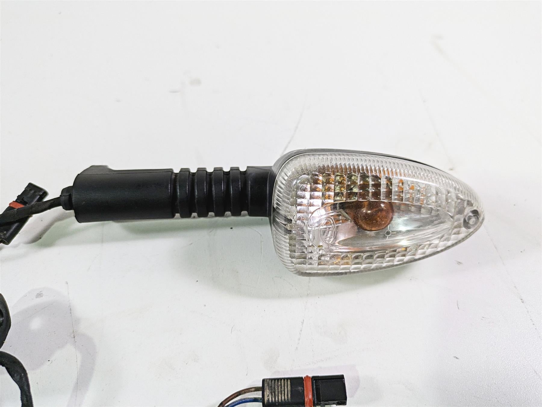 2012 BMW R1200R K27 Front Blinker Turn Signal Set - Read 63137667771 63137667772 {{ shop.shopifyCountryName }} - Mototech271