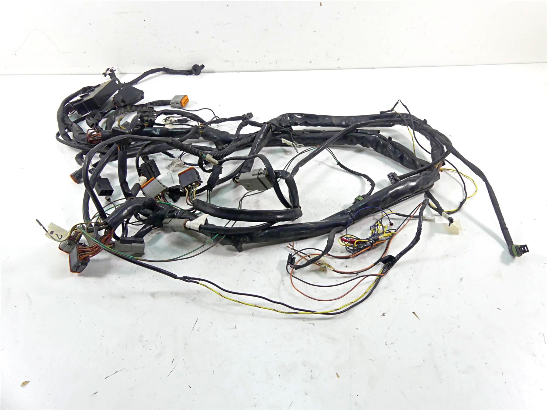 2002 Harley Touring FLHTC Electra Glide Main Wiring Harness -For Parts 70985-02 {{ shop.shopifyCountryName }} - Mototech271