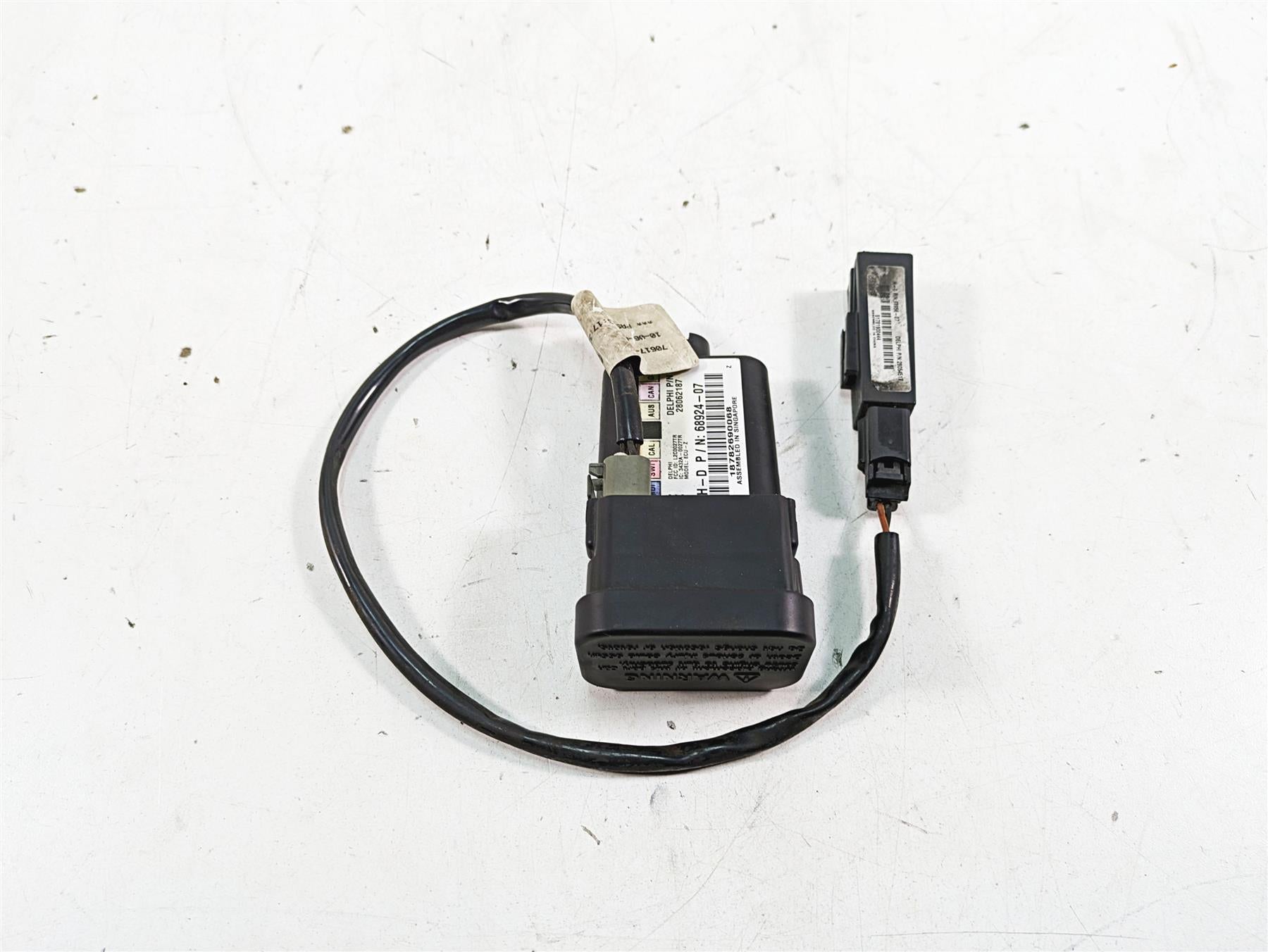 2009 Harley Touring FLHTCU Electra Glide Tssm Turn Signal Security Mod 68924-07 {{ shop.shopifyCountryName }} - Mototech271
