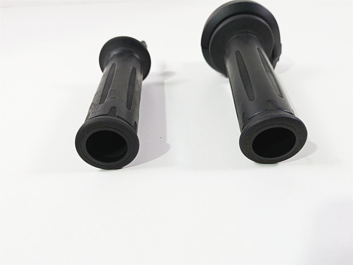 2019 BMW R1250RT K52 Left Right Heated Cruise Hand Grip Set 61318552124 {{ shop.shopifyCountryName }} - Mototech271