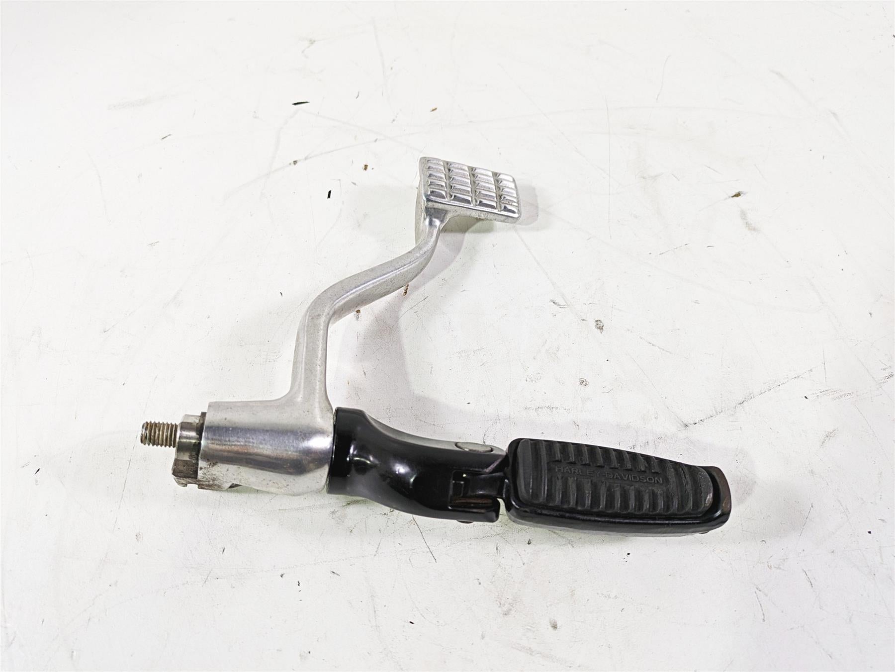 2013 Harley VRSCDX Night Rod Sp Right Front Footpeg Brake Ped 54046-12 44738-06 {{ shop.shopifyCountryName }} - Mototech271