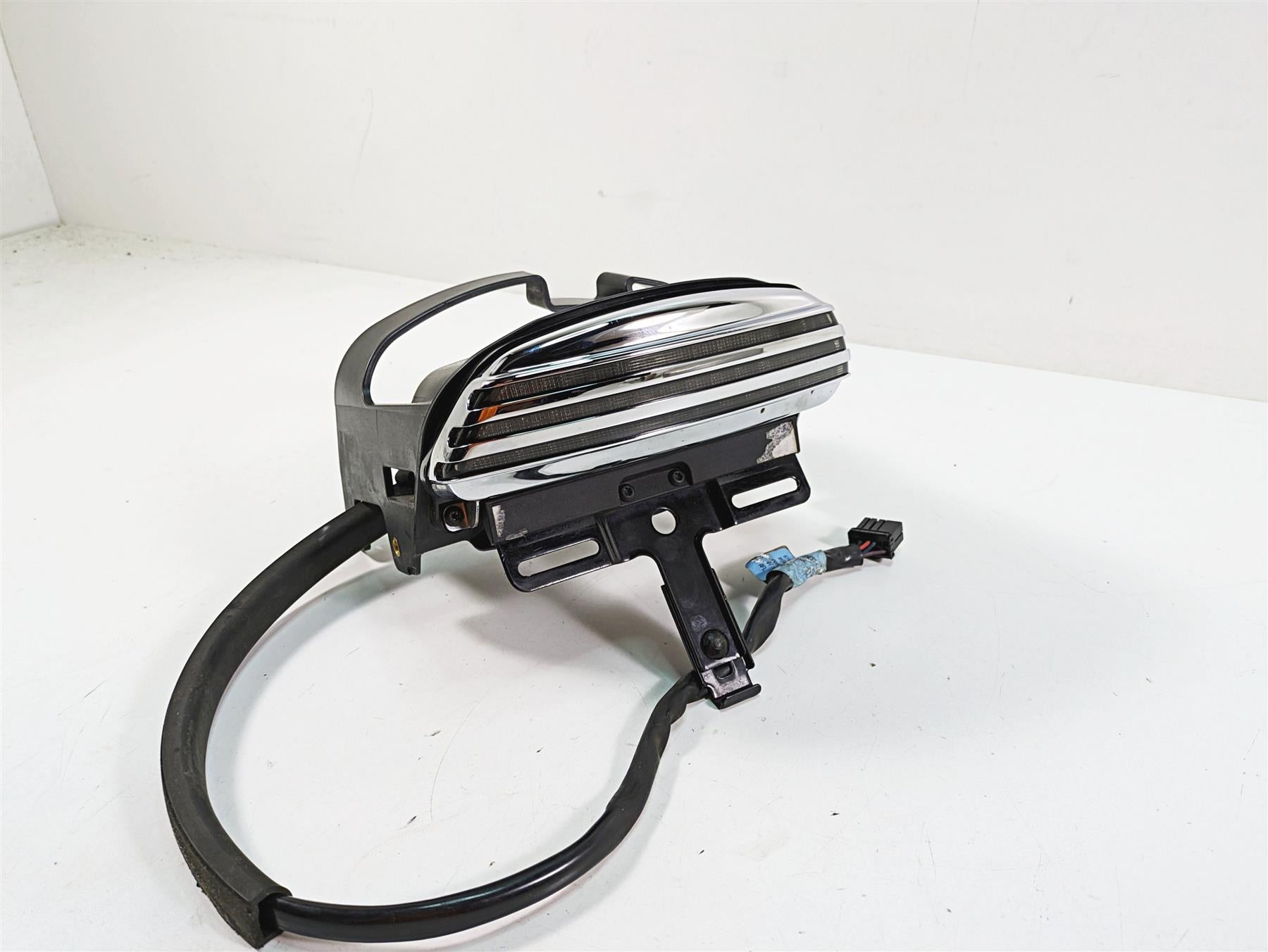 2009 Harley Dyna FXDFSE CVO Fat Bob Taillight Tail Light 68429-09 68349-07D {{ shop.shopifyCountryName }} - Mototech271