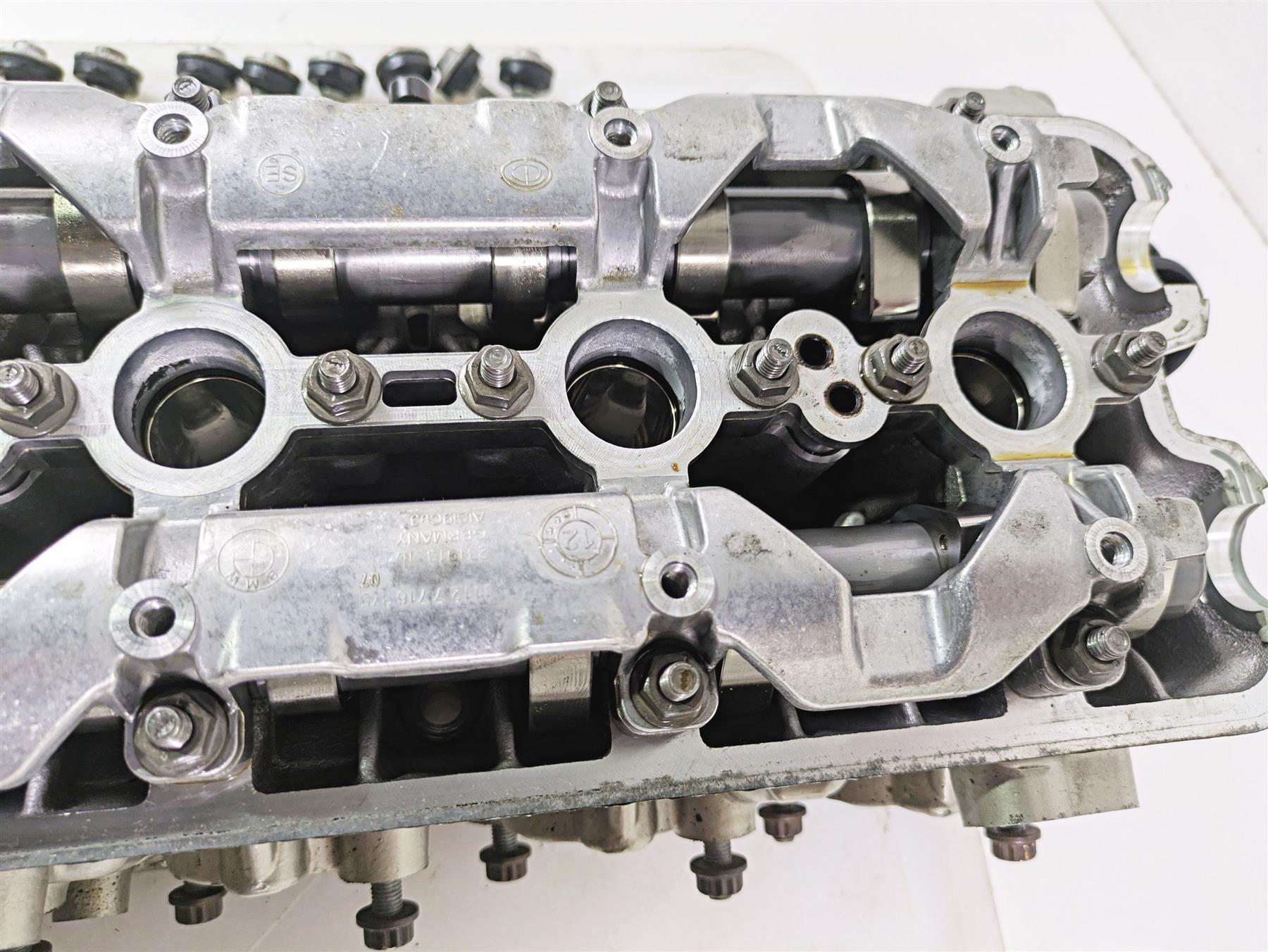 2014 BMW K1600 GTL K48 Cylinder Head & Valve Cover - Read 11118546019 {{ shop.shopifyCountryName }} - Mototech271