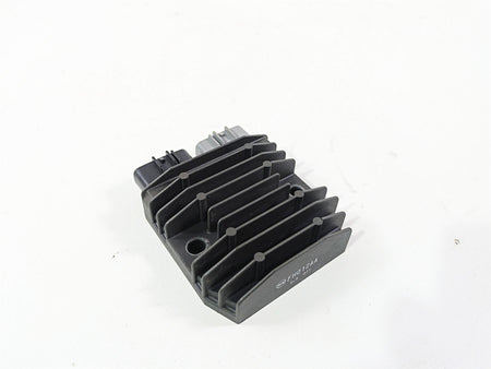 2009 Yamaha FZ1 FZS10 Fazer Rectifier Voltage Regulator FH012AA 1D7-81960-01-00 {{ shop.shopifyCountryName }} - Mototech271