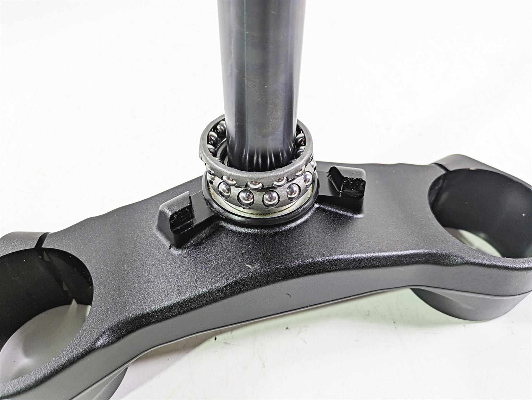 2018 KTM 1290 Super Adv S Lower Triple Tree Steering Clamp 60mm 6070113203233S {{ shop.shopifyCountryName }} - Mototech271
