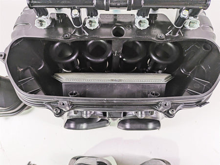 2025 Honda CBR600RR Air Box Cleaner & Upper Injectors 17220-MFJ-D00 {{ shop.shopifyCountryName }} - Mototech271