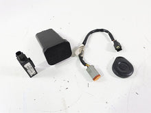 Load image into Gallery viewer, 2007 Harley Touring FLHTCU SE CVO E-Glide Tssm Turn Signal Module &amp; Fob 68924-07 | Mototech271
