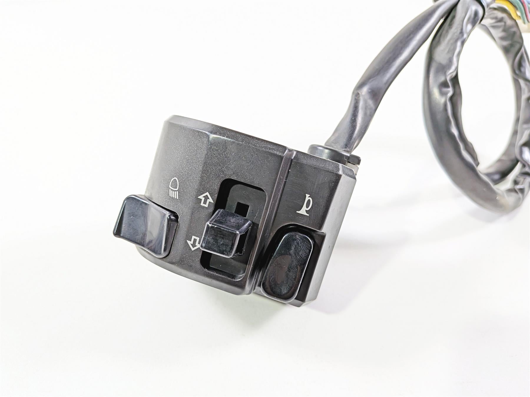 2005 KTM 950 LC8 Adventure Left Hand Control Switch Light Blinker 60011070000 {{ shop.shopifyCountryName }} - Mototech271