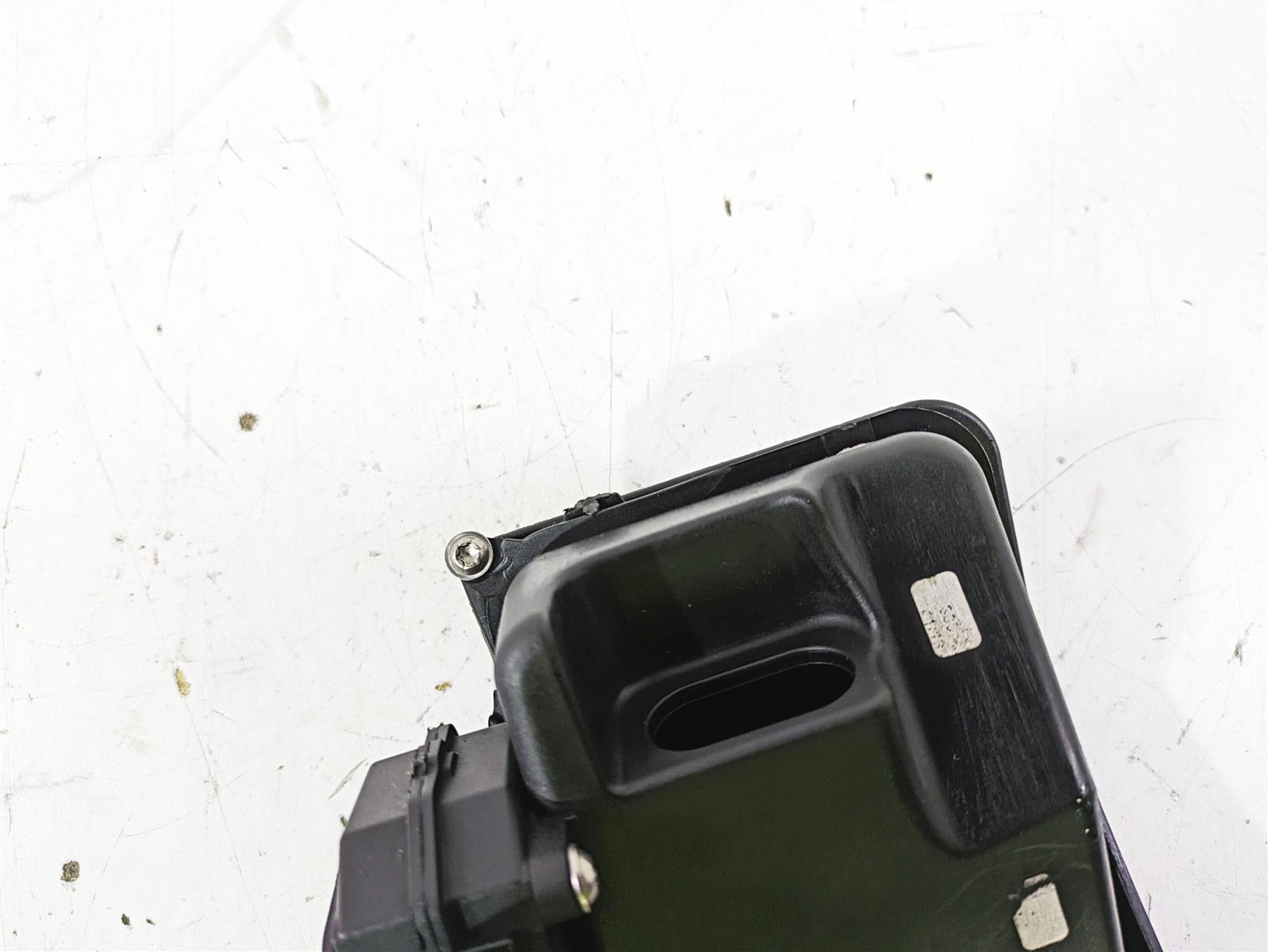 2014 BMW R1200 RT RTW K52 Right Glove Box Storage Compartment 46638544958 {{ shop.shopifyCountryName }} - Mototech271