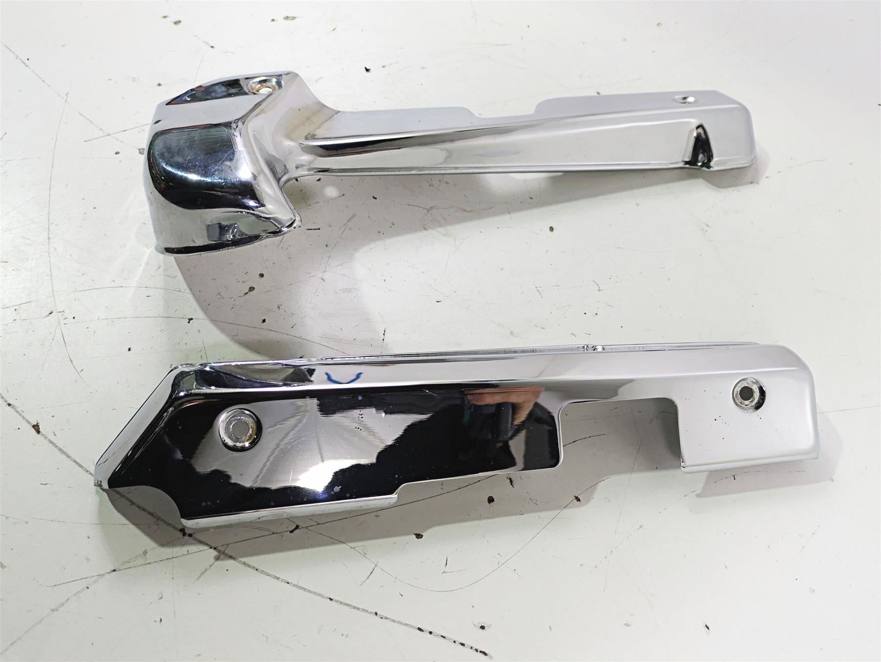 1998 Moto Guzzi California 1100 EV Lower Frame Chrome Cover Set GU03446900 {{ shop.shopifyCountryName }} - Mototech271