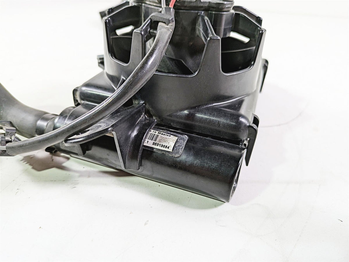 2017 Harley Touring FLHTKSE CVO E-Glide Left Radiator Fan Hoses Set 26800006 {{ shop.shopifyCountryName }} - Mototech271