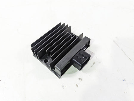 2022 Kawasaki ZR900RS Cafe Rectifier Voltage Regulator SH868BA 21066-0760 {{ shop.shopifyCountryName }} - Mototech271