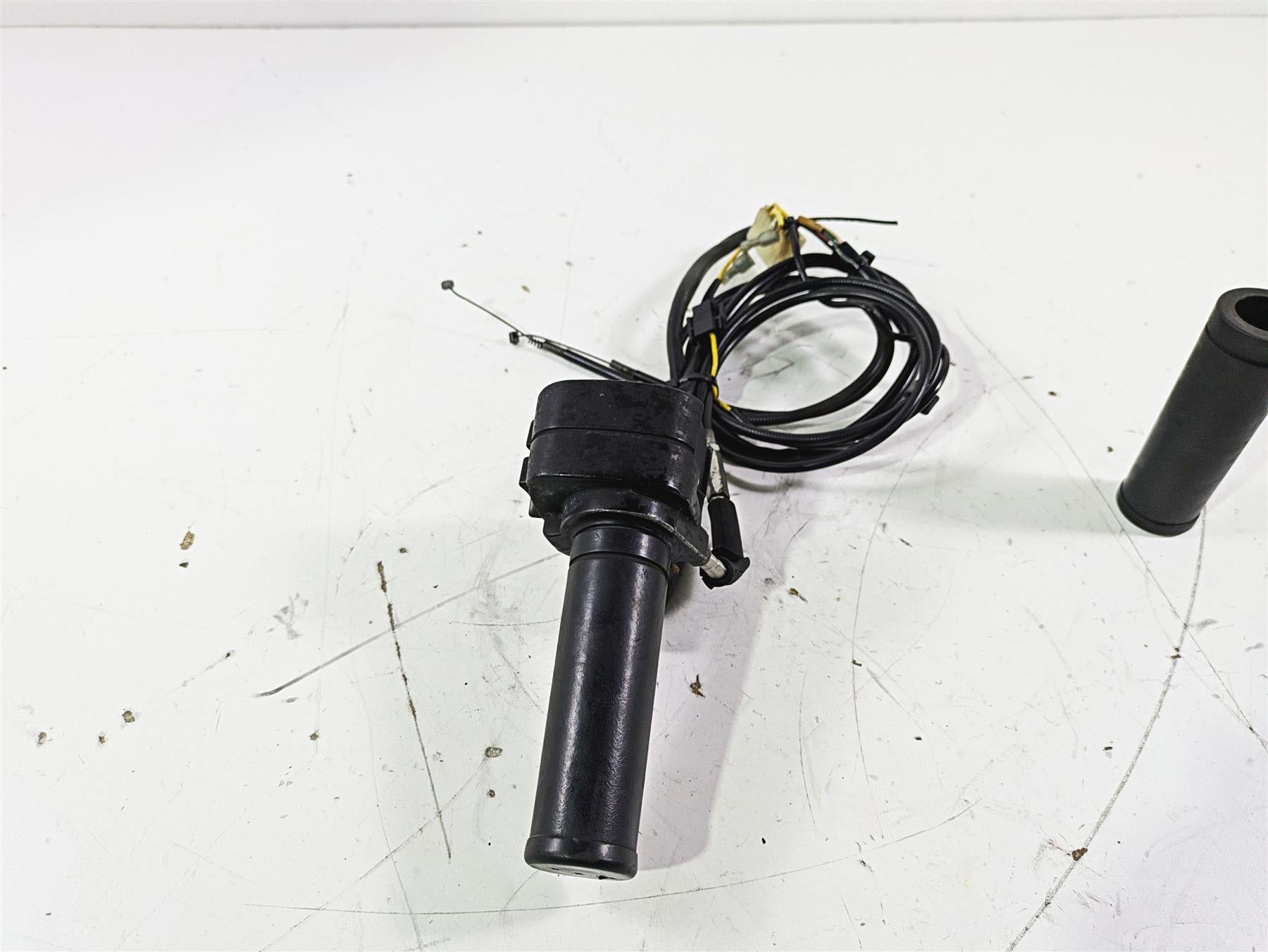 1992 Harley FLSTC Softail Heritage Right Hand Control Switch - Read 70219-87 {{ shop.shopifyCountryName }} - Mototech271