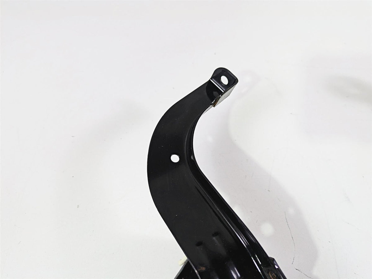 2011 Harley Touring FLHTCUSE CVO E-Glide Front Fairing Mount Holder Set 58938-96 {{ shop.shopifyCountryName }} - Mototech271