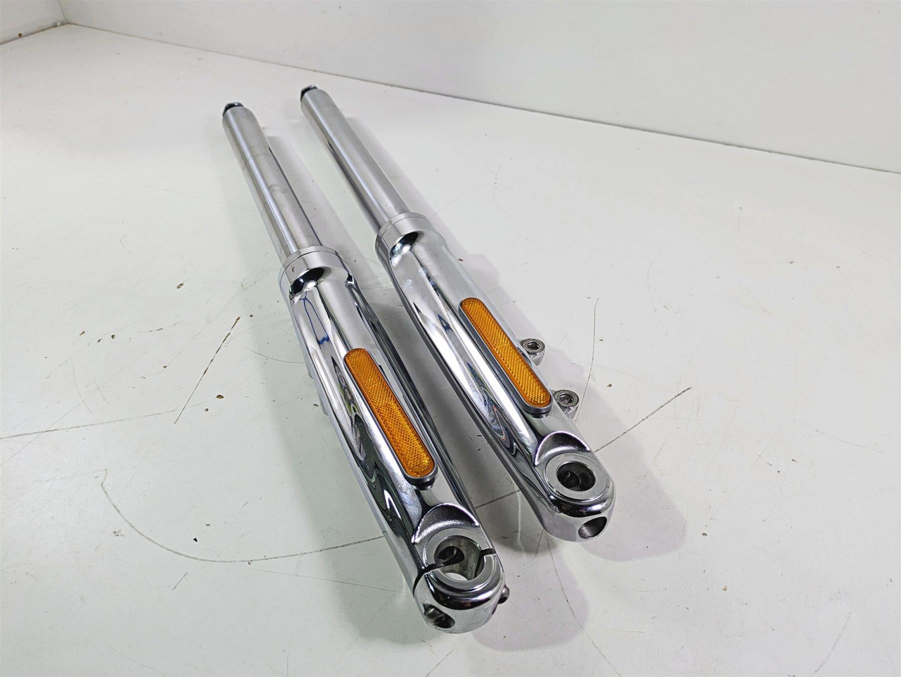 2009 Harley FXCWC Softail Rocker Chrome Front Fork Leg Set 46950-08 46953-08 {{ shop.shopifyCountryName }} - Mototech271