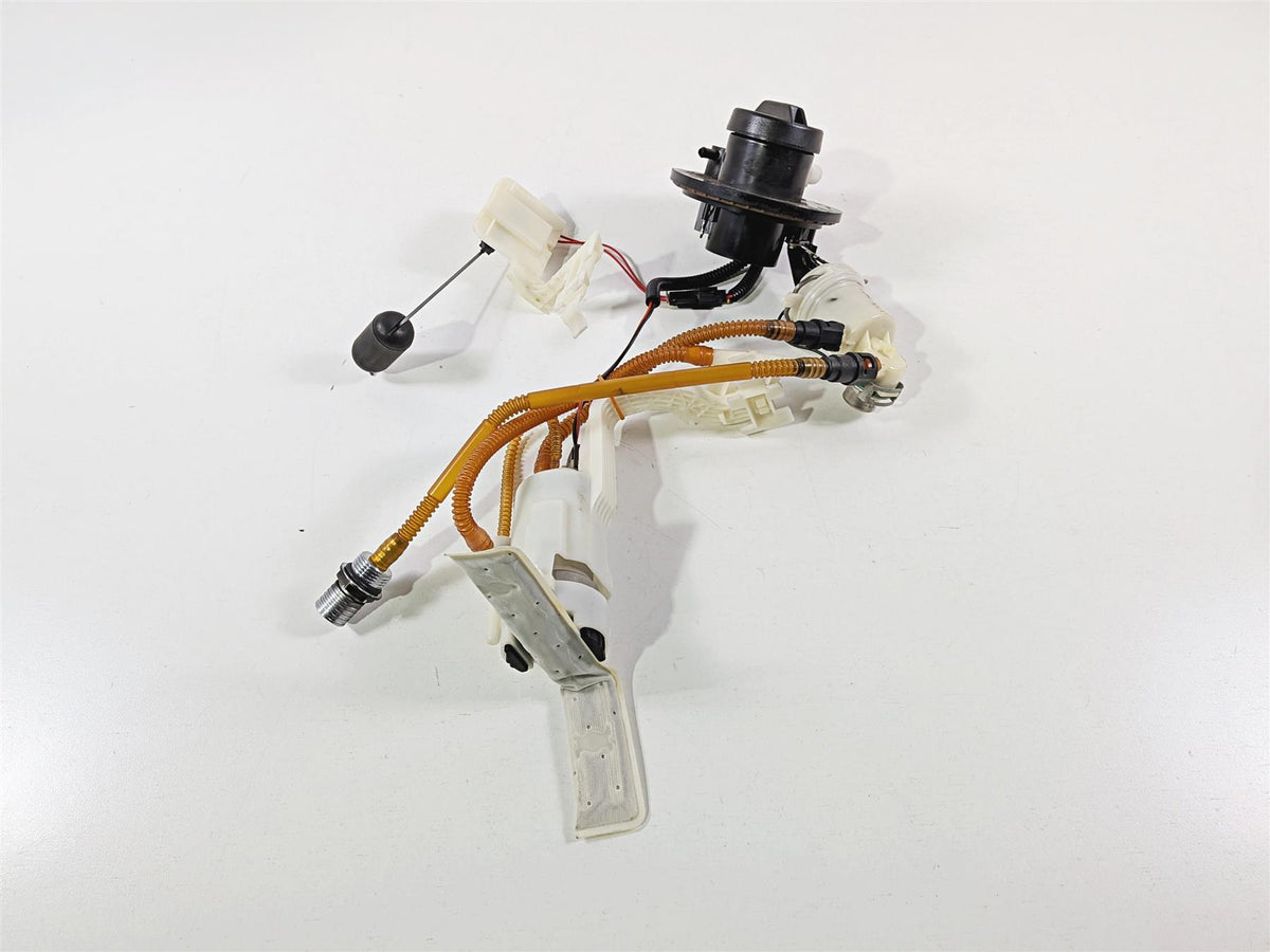 2017 Harley Touring FLHXS Street Glide Fuel Gas Petrol Pump & Sender - Tested 75069-08 {{ shop.shopifyCountryName }} - Mototech271