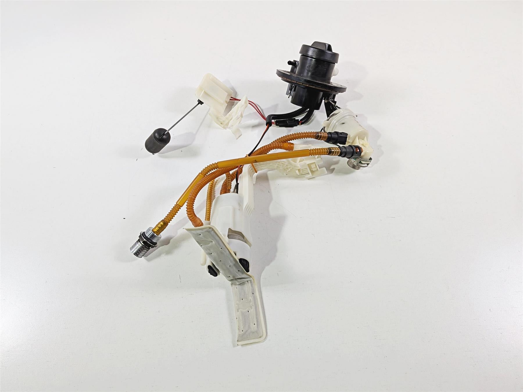 2017 Harley Touring FLHXS Street Glide Fuel Gas Petrol Pump & Sender - Tested 75069-08 {{ shop.shopifyCountryName }} - Mototech271