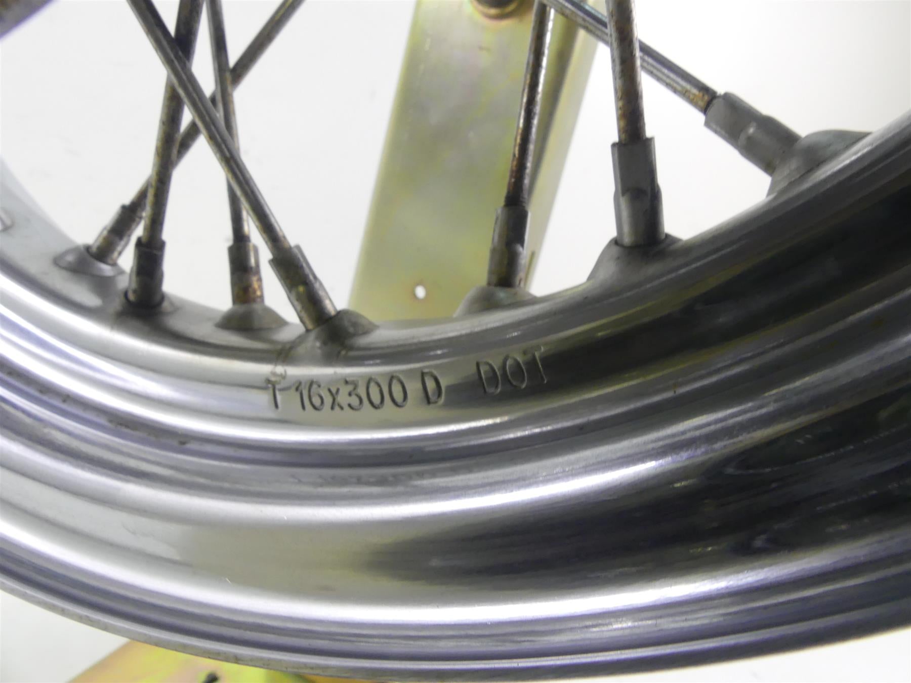 2005 Harley Softail FLSTSC Heritage Springer Front Spoke Wheel 16x3 43011-05 {{ shop.shopifyCountryName }} - Mototech271