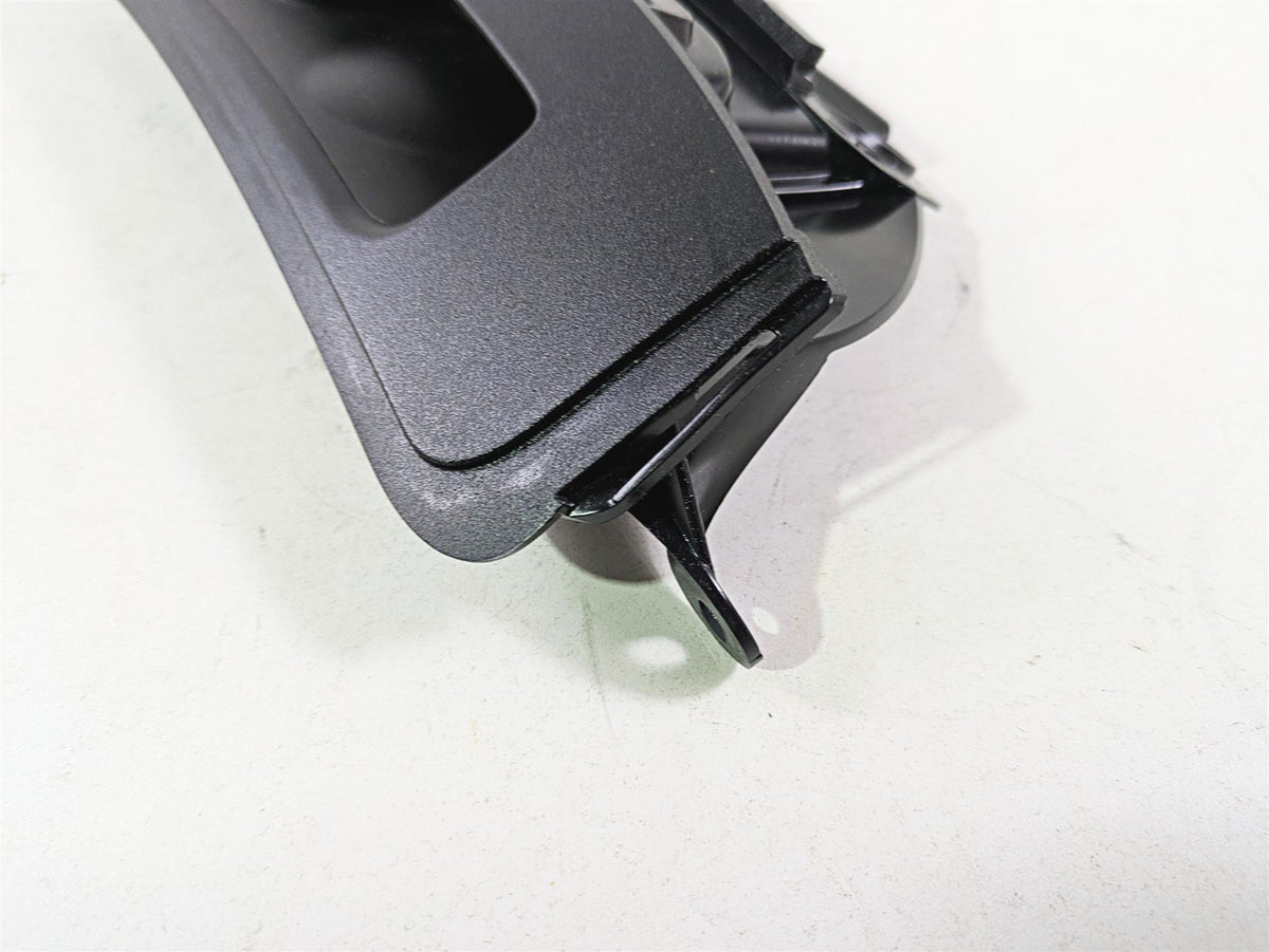 2015 Harley Touring FLHTKL Electra Glide Upper Air Inlet Duct Vent 29200003 {{ shop.shopifyCountryName }} - Mototech271