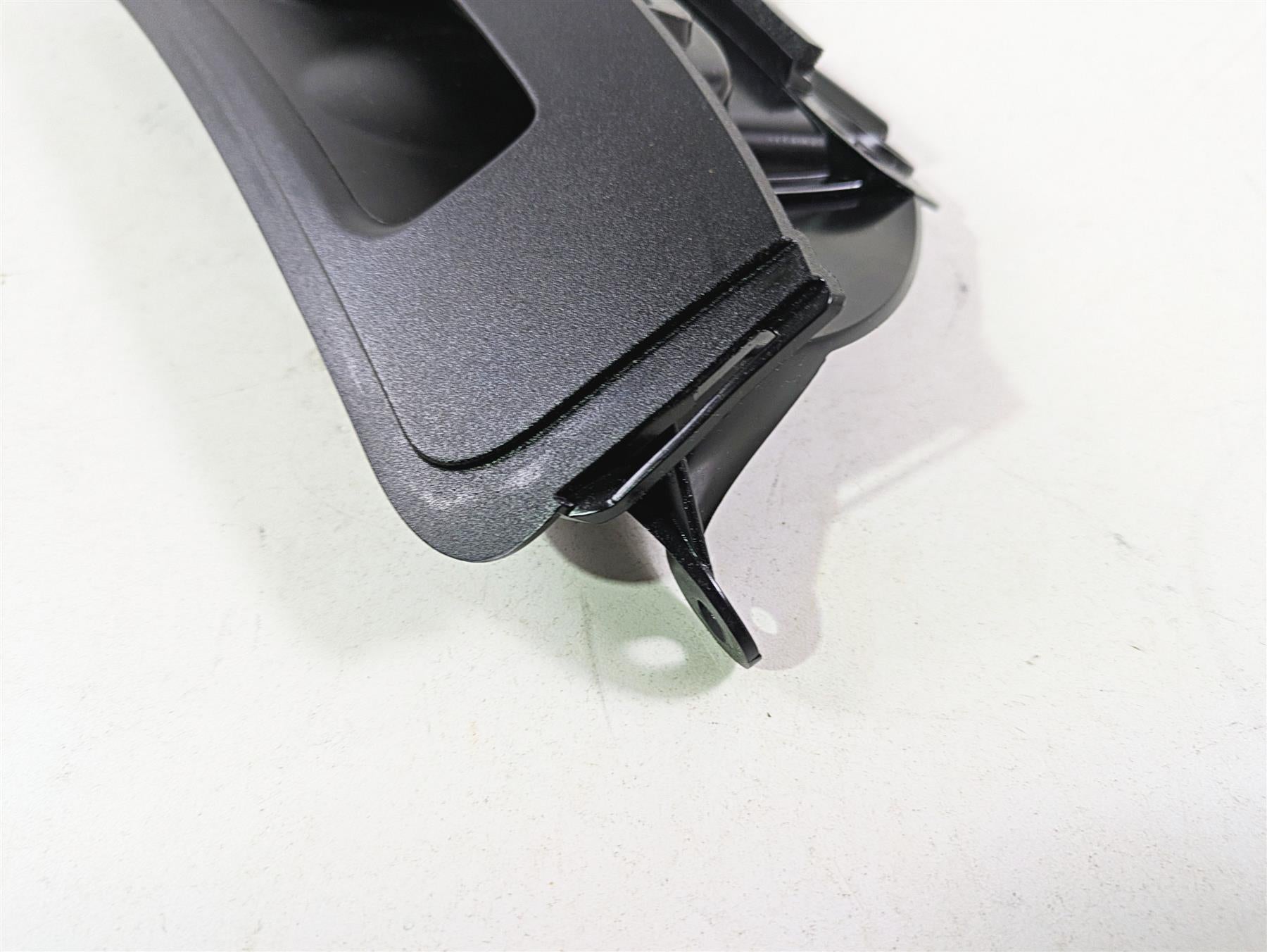 2015 Harley Touring FLHTKL Electra Glide Upper Air Inlet Duct Vent 29200003 {{ shop.shopifyCountryName }} - Mototech271