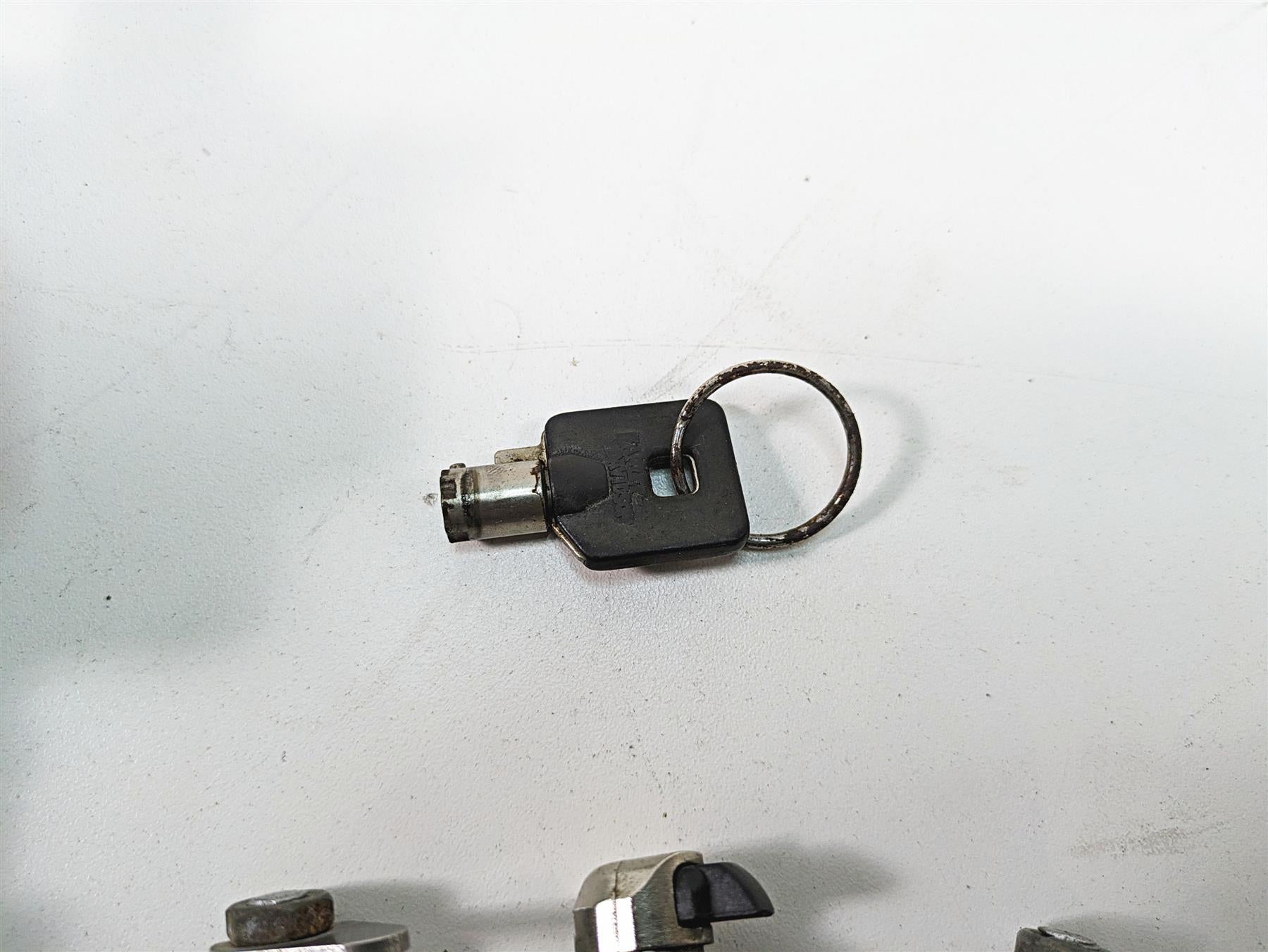 2006 Harley Touring FLHXI Street Glide Ignition Switch Key Lock