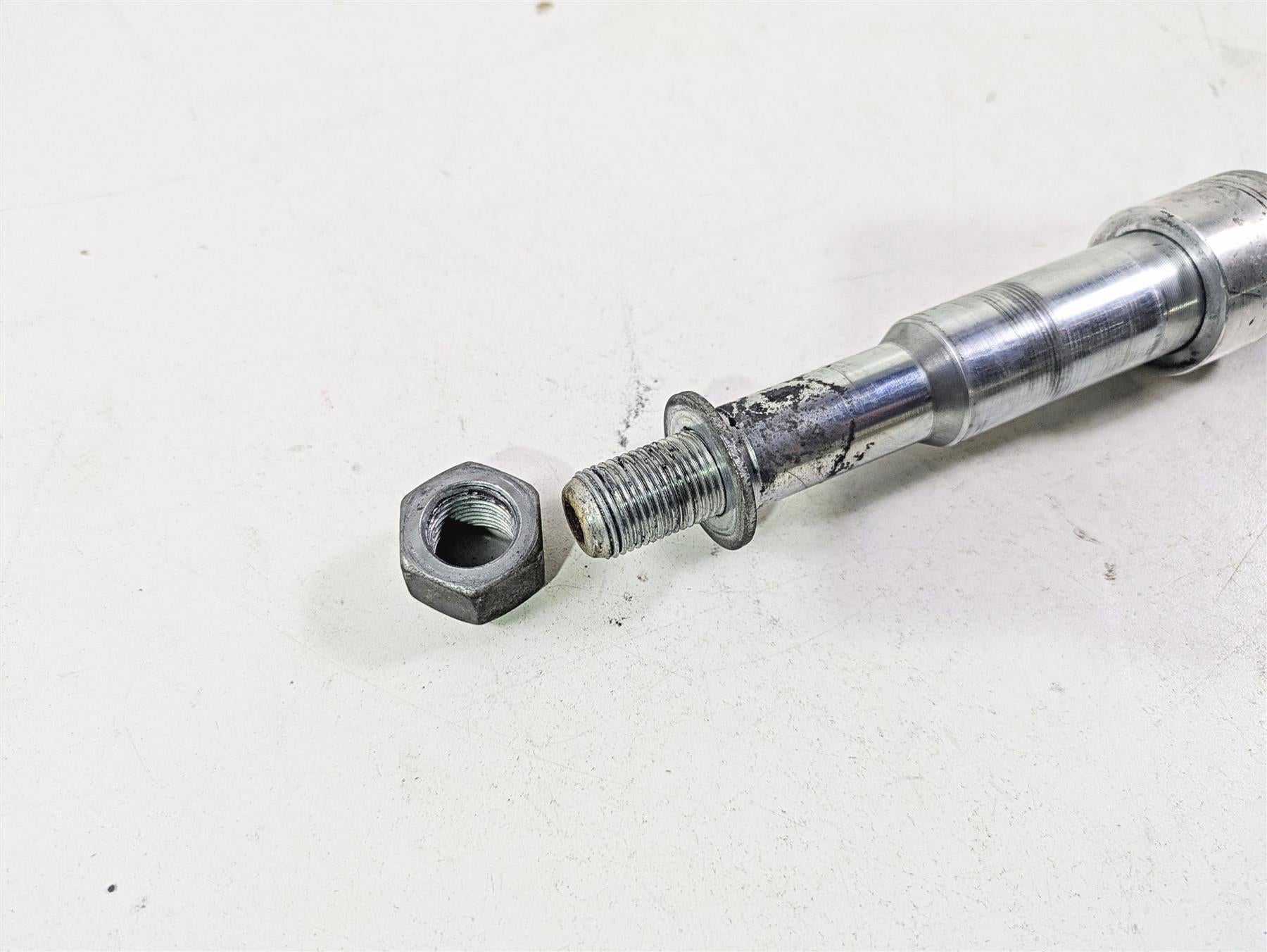 2015 Harley Touring FLHTKL Electra Glide Front Axle Wheel Spindle 41547-07A {{ shop.shopifyCountryName }} - Mototech271