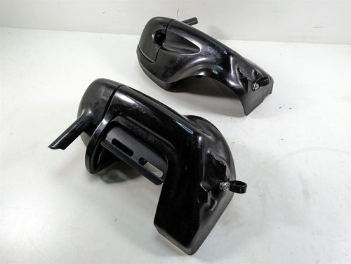 2006 Harley Touring FLHTCUI Electra Glide Lower Leg Fairing Cover Set 58817-05A | Mototech271