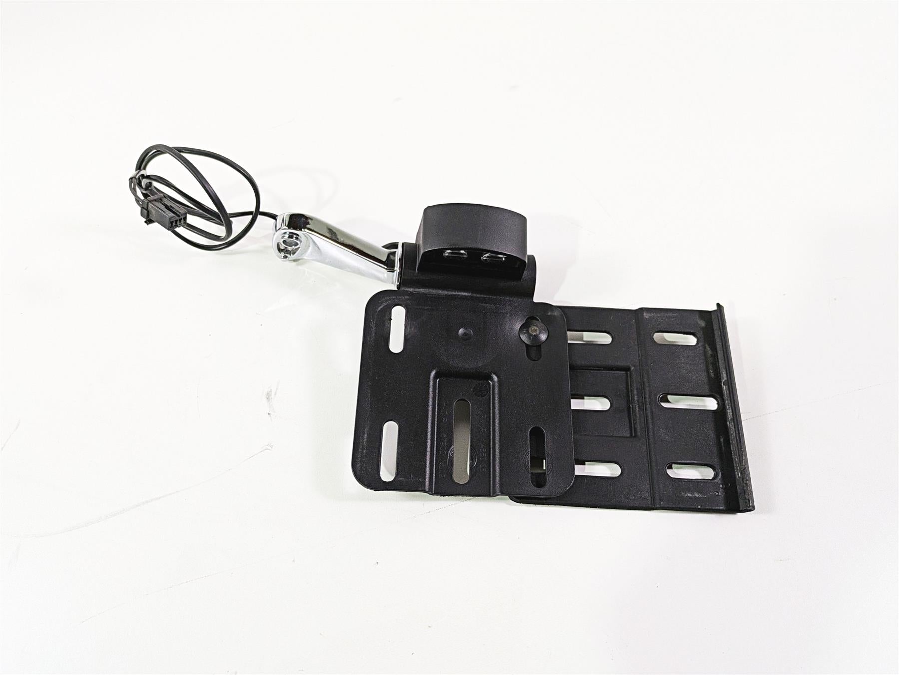 2017 Harley Dyna FXDB Street Bob Side License Plate Holder Bracket 67900121 {{ shop.shopifyCountryName }} - Mototech271