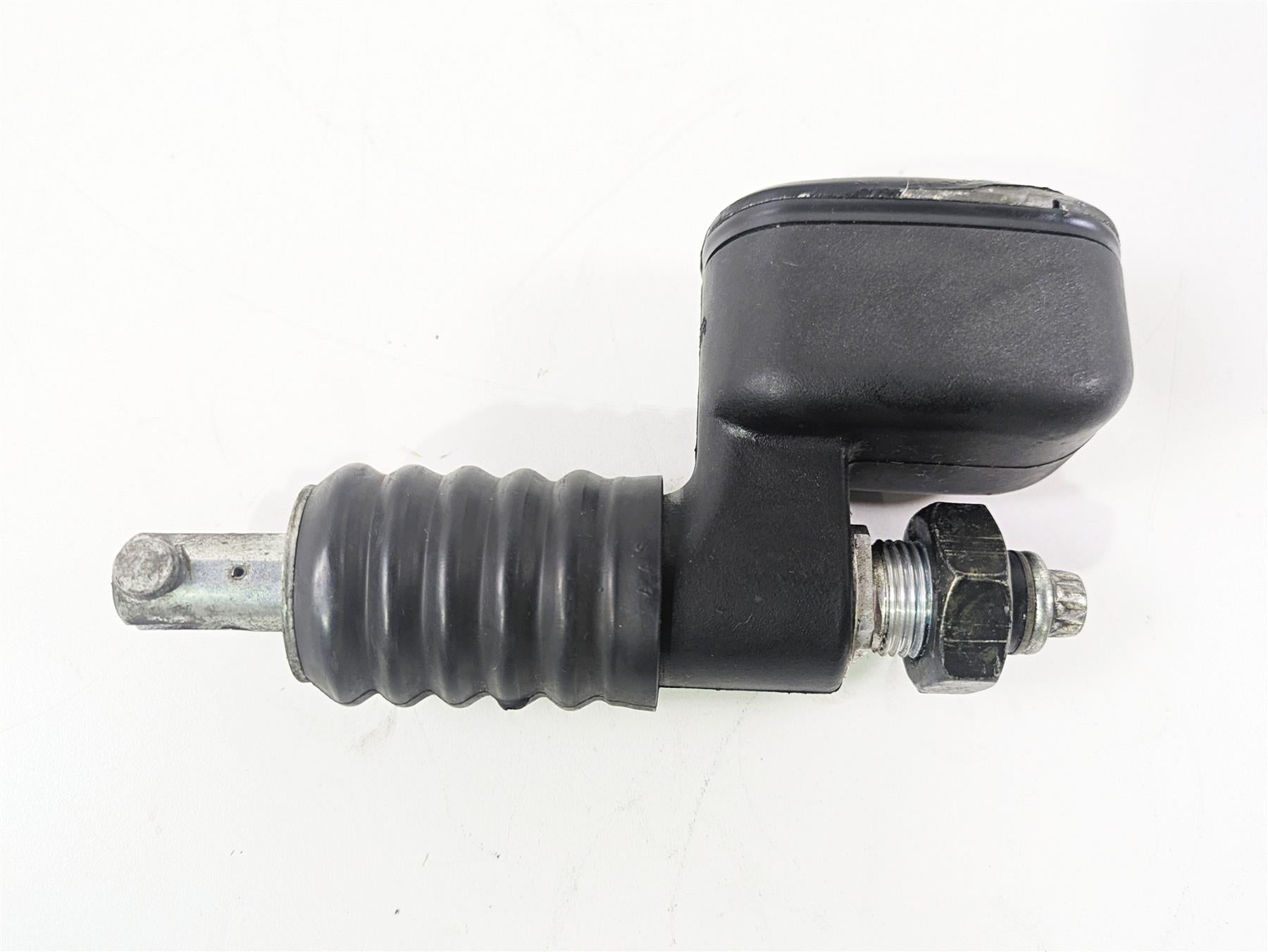 2001 Harley Touring FLHX Street Glide Rear Brake Master Cylinder 41755-99F {{ shop.shopifyCountryName }} - Mototech271