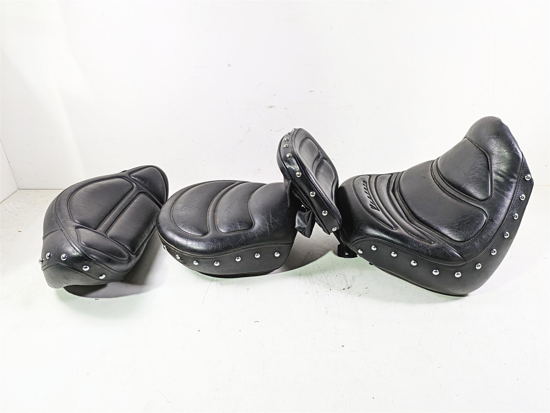 2004 Yamaha XVZ1300 Royal Star Seat Saddle & Back Rest Set 4XY-24710-50-00 {{ shop.shopifyCountryName }} - Mototech271