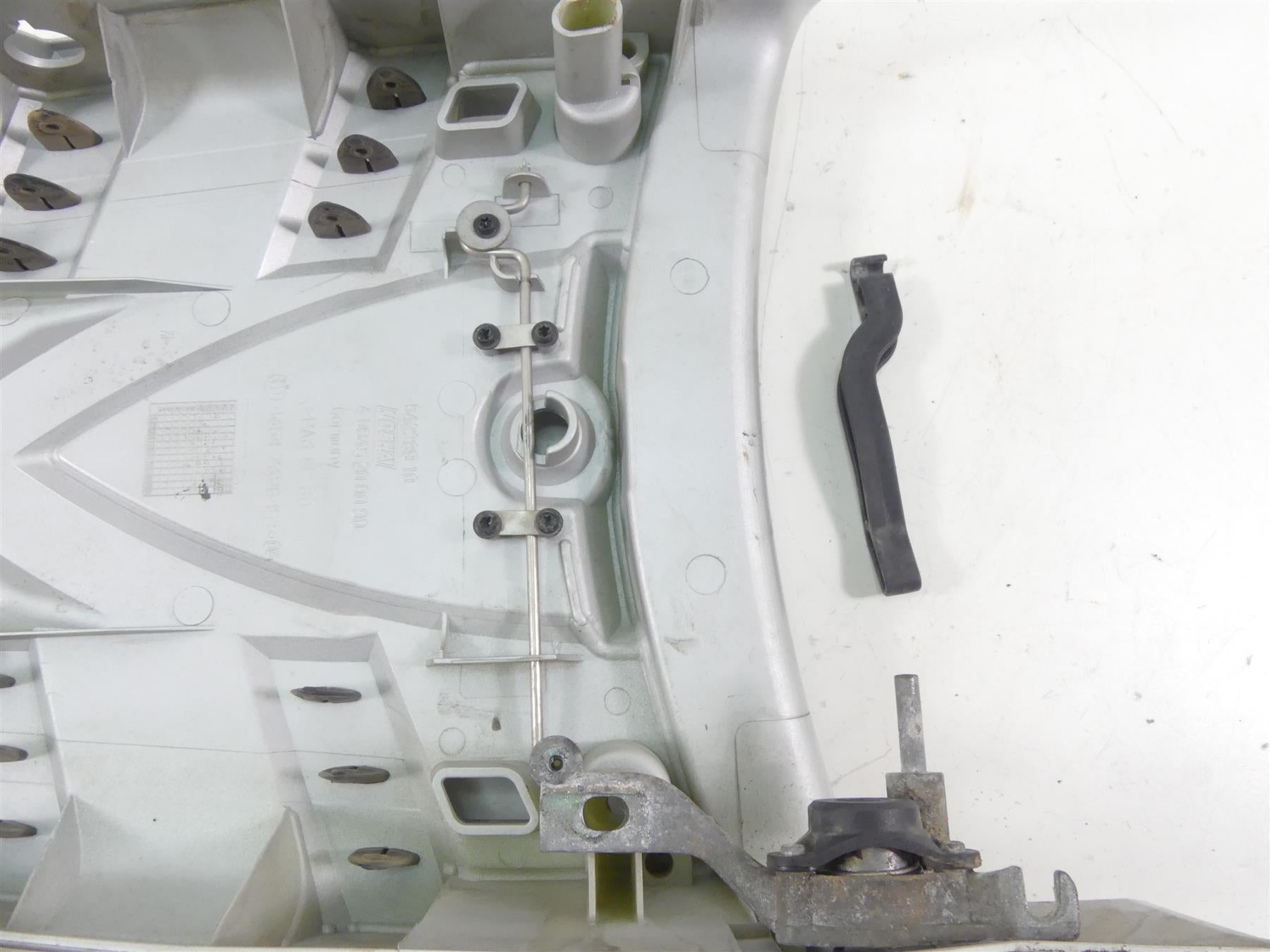 2011 BMW R1200GS K255 Adv Rear Luggage Rack Support Bracket Mount 46547693422 {{ shop.shopifyCountryName }} - Mototech271