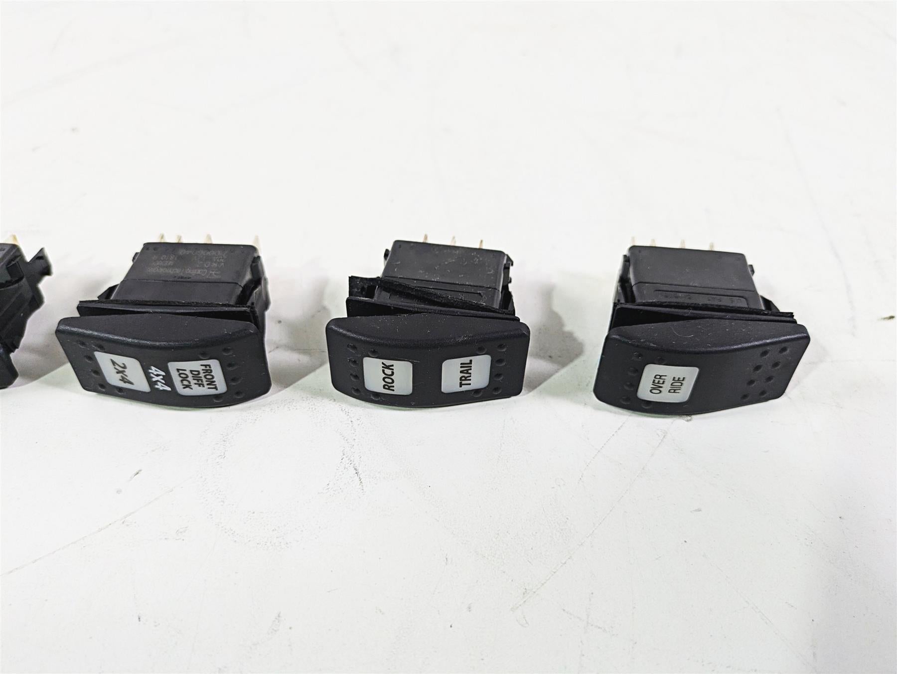 2018 Can Am Maverick X3 XRC Turbo R DPS Light Front Lock Switch 710004492 {{ shop.shopifyCountryName }} - Mototech271