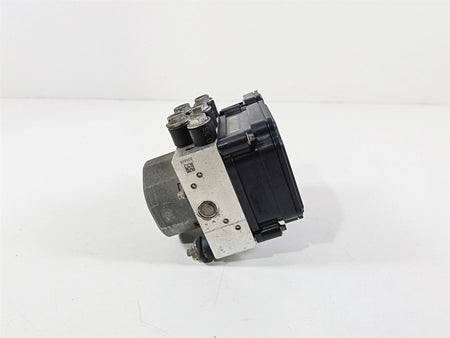 2018 Harley Touring FLHTCU Electra Glide Abs Brake Pump Module 41100046A-Mototech271
