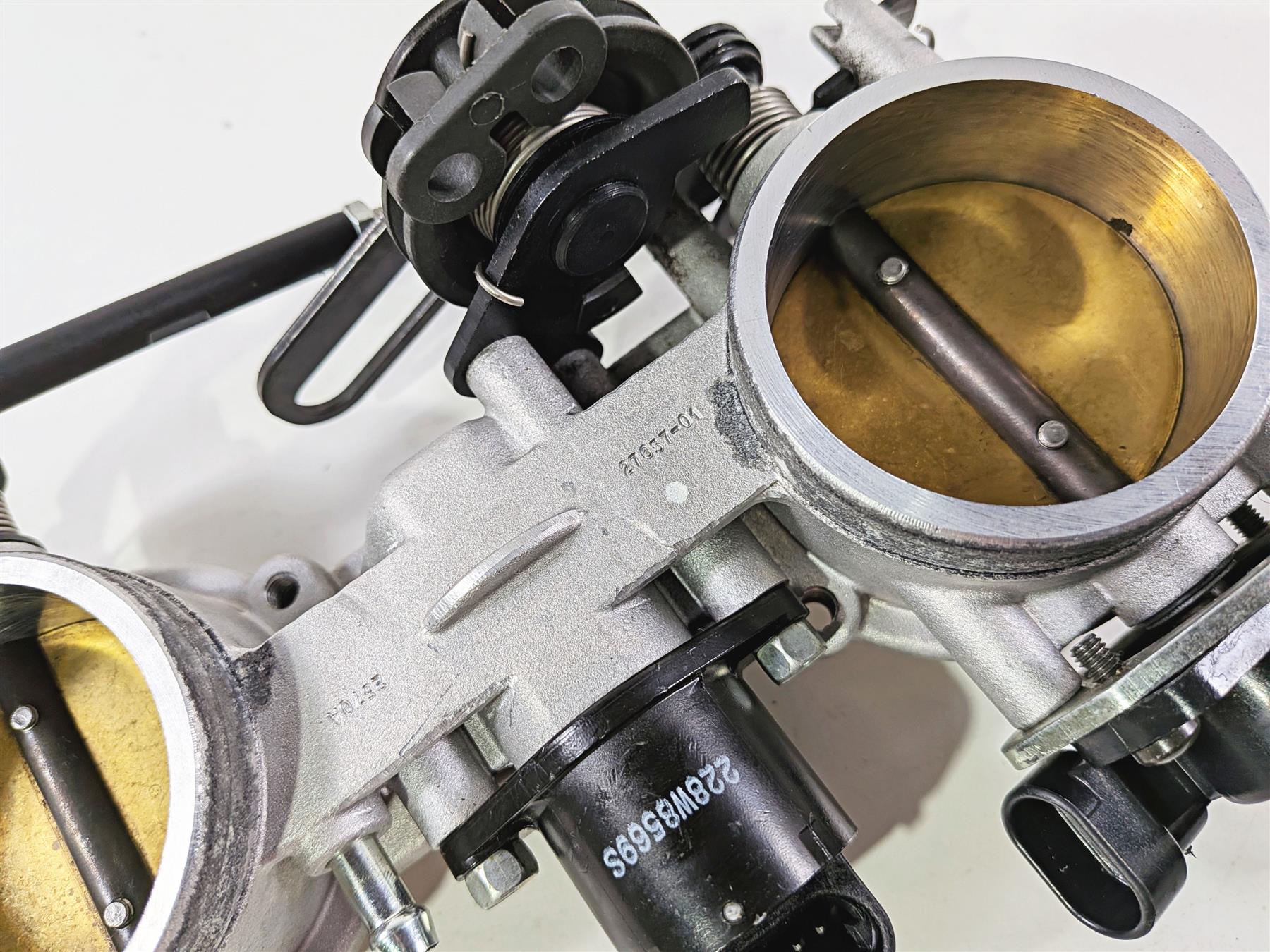 2011 Harley VRSCDX Night Rod Throttle Body Bodies 27657-01 {{ shop.shopifyCountryName }} - Mototech271