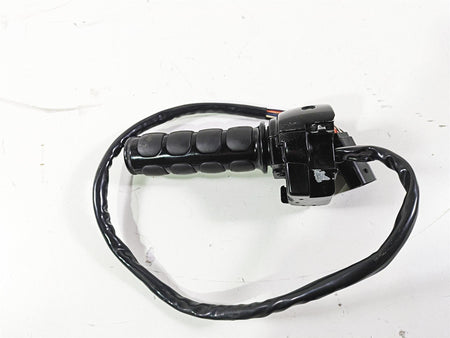 2008 Harley Touring FLHTCU E-Glide 105TH Right Control Switch Cruise 71684-06A {{ shop.shopifyCountryName }} - Mototech271