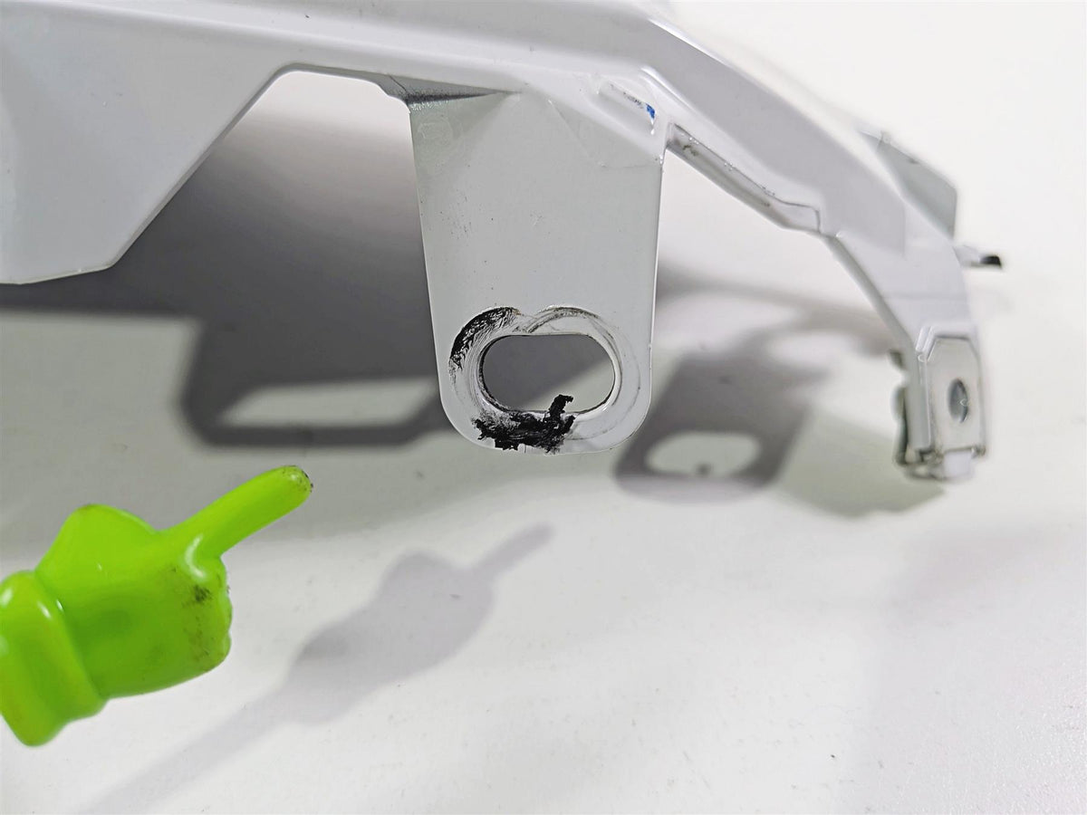 2019 BMW R1250GS K50 Right Main Tank Fairing Cover Read 46638563502 46638563504 {{ shop.shopifyCountryName }} - Mototech271