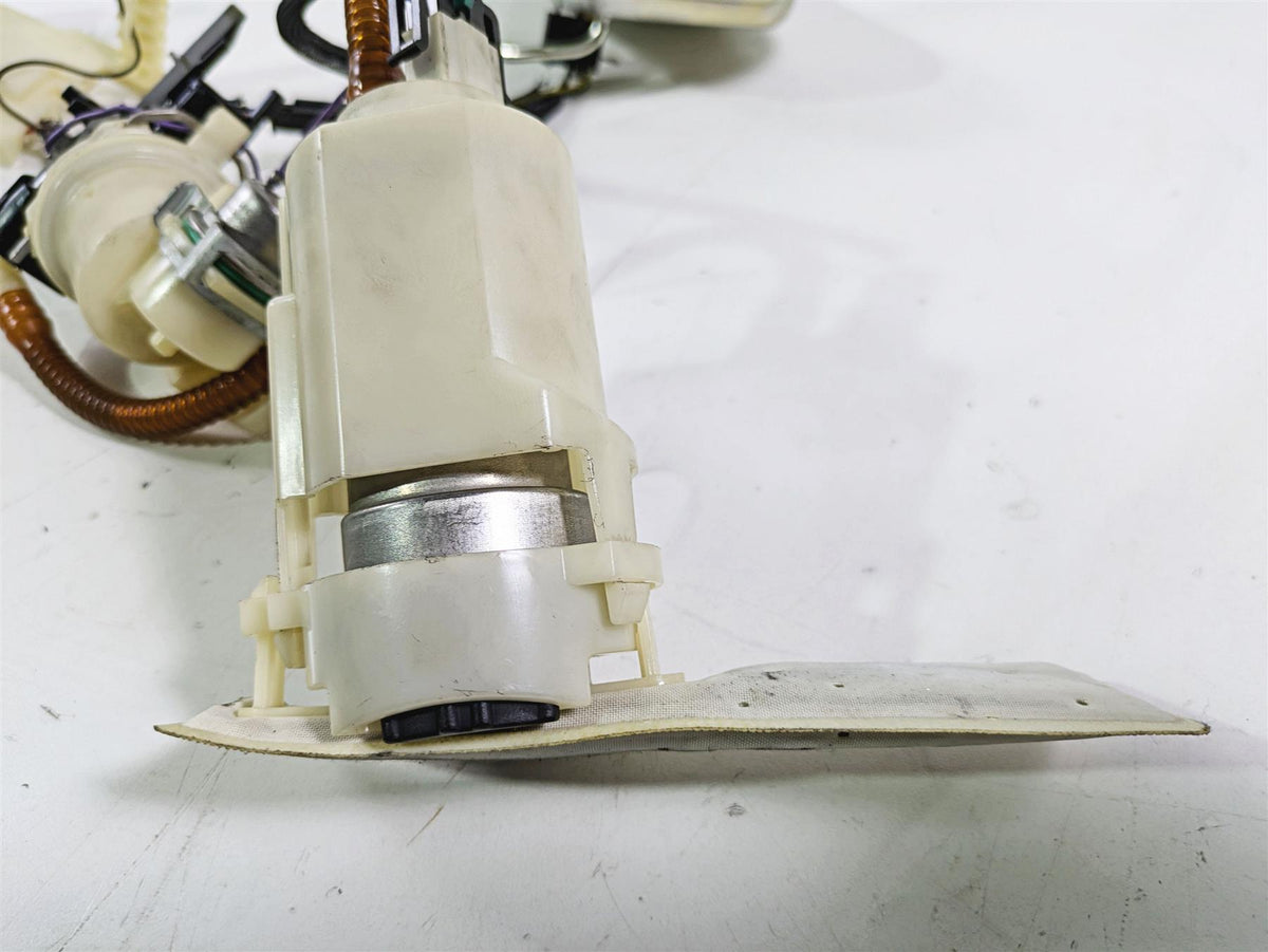 2016 Harley FXDL Dyna Low Rider Fuel Gas Petrol Pump & Sending Unit 75246-04A {{ shop.shopifyCountryName }} - Mototech271