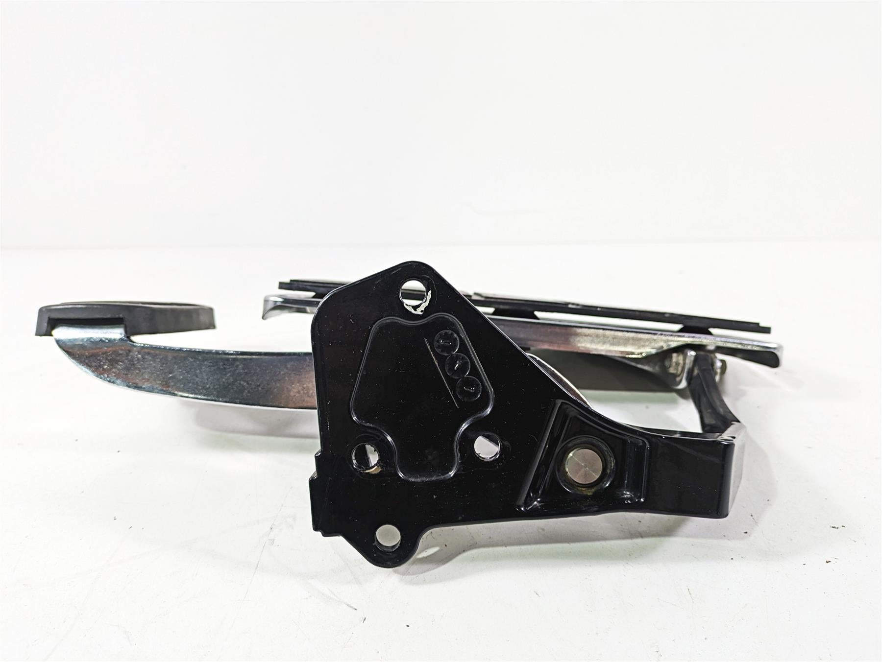 2003 Harley FLSTC Softail Heritage 100th Front Right Floorboard Set 50600026 {{ shop.shopifyCountryName }} - Mototech271