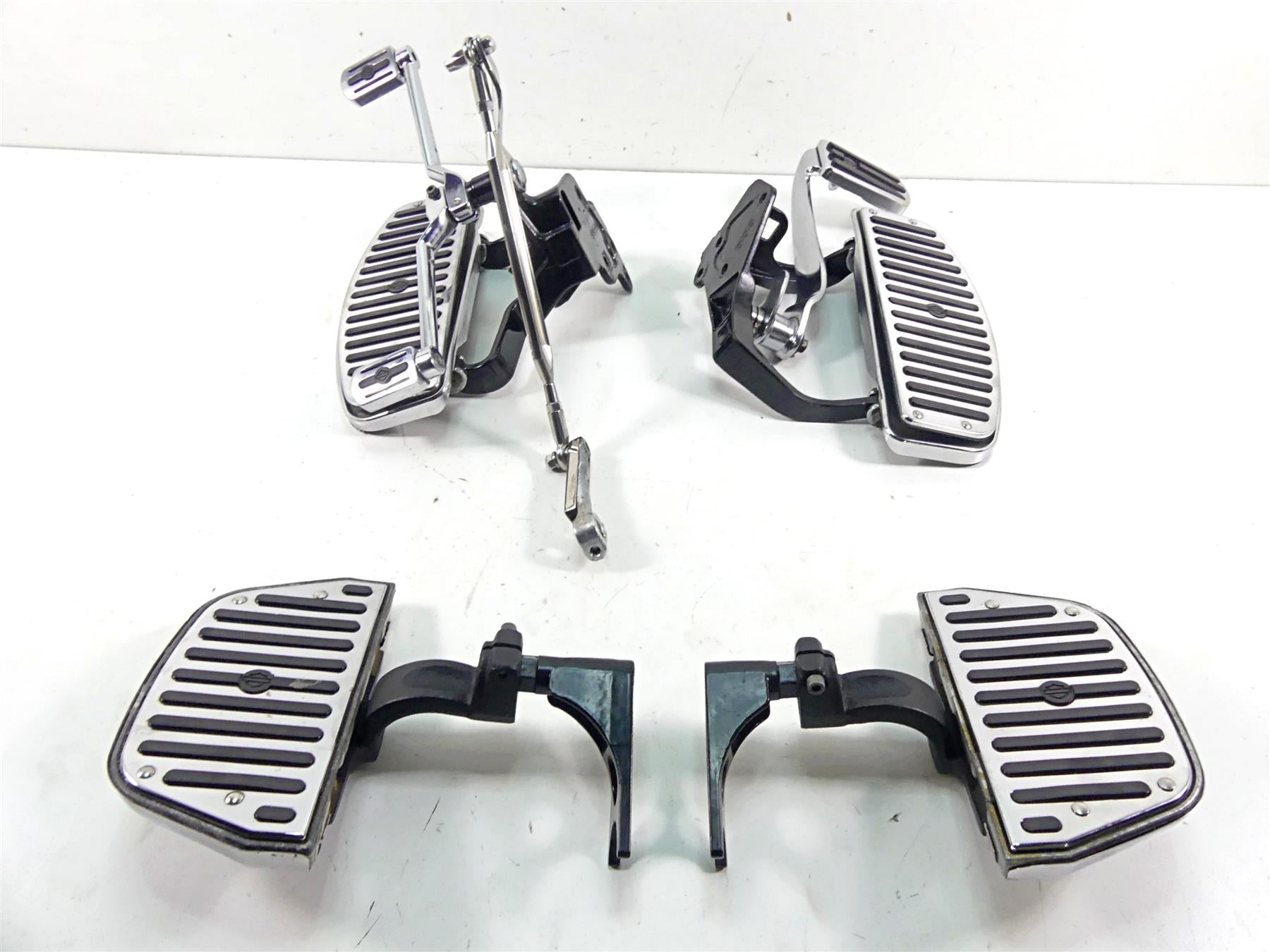2002 Harley FLSTCI Softail Heritage Front Rear Chrome Floor Board Set 33048-72 {{ shop.shopifyCountryName }} - Mototech271