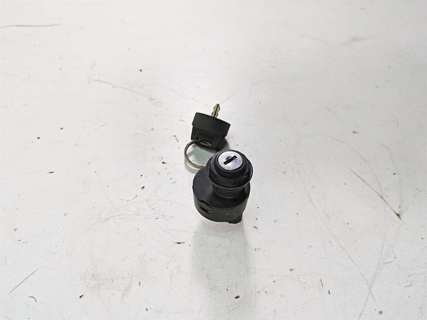2019 Yamaha YXZ1000 R EPS SS SE Key And Ignition Switch Set 5UG-H2510-00-00 {{ shop.shopifyCountryName }} - Mototech271