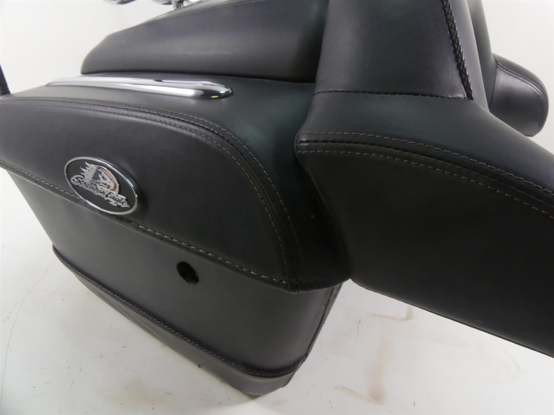 2007 Harley Touring FLHTCU SE CVO Electra Glide Rear Luggage Trunk Read 79189-06 {{ shop.shopifyCountryName }} - Mototech271