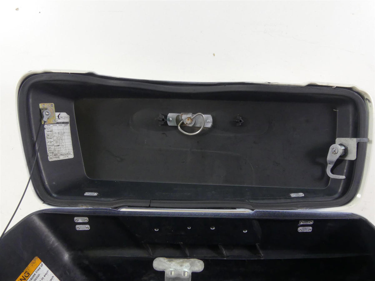 2012 Harley Touring FLHTP Electra Glide Right Saddlebag Saddle Bag 90634-93 {{ shop.shopifyCountryName }} - Mototech271