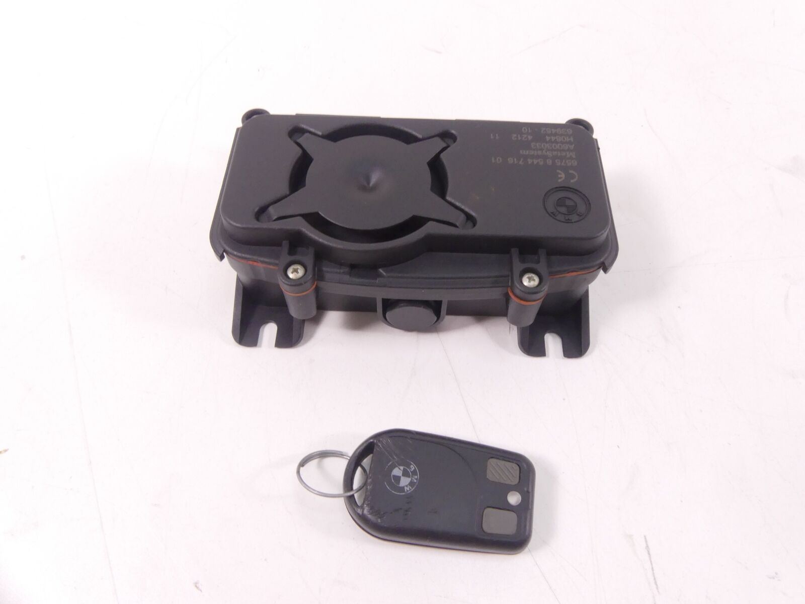2013 BMW F800GS K72 Alarm Control Siren Module & Fob Key 65758544716 {{ shop.shopifyCountryName }} - Mototech271