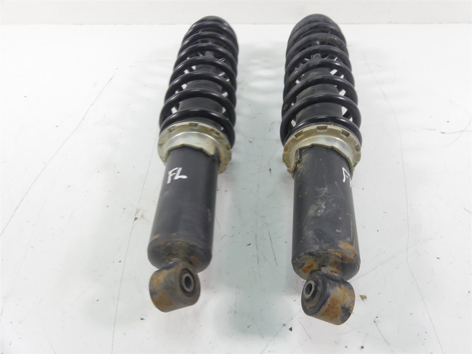 2020 Can-Am Commander 1000R XT Front Suspension Damper Shock Set 706200782 {{ shop.shopifyCountryName }} - Mototech271