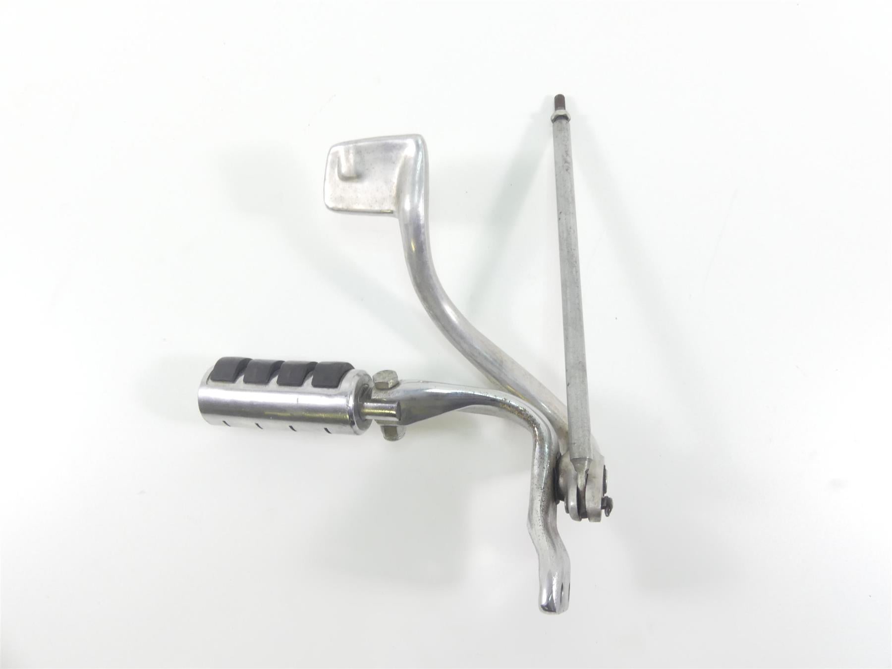 1999 Harley Dyna FXDL Low Rider Right Front Mid Footpeg & Brake Pedal 42502-90B {{ shop.shopifyCountryName }} - Mototech271