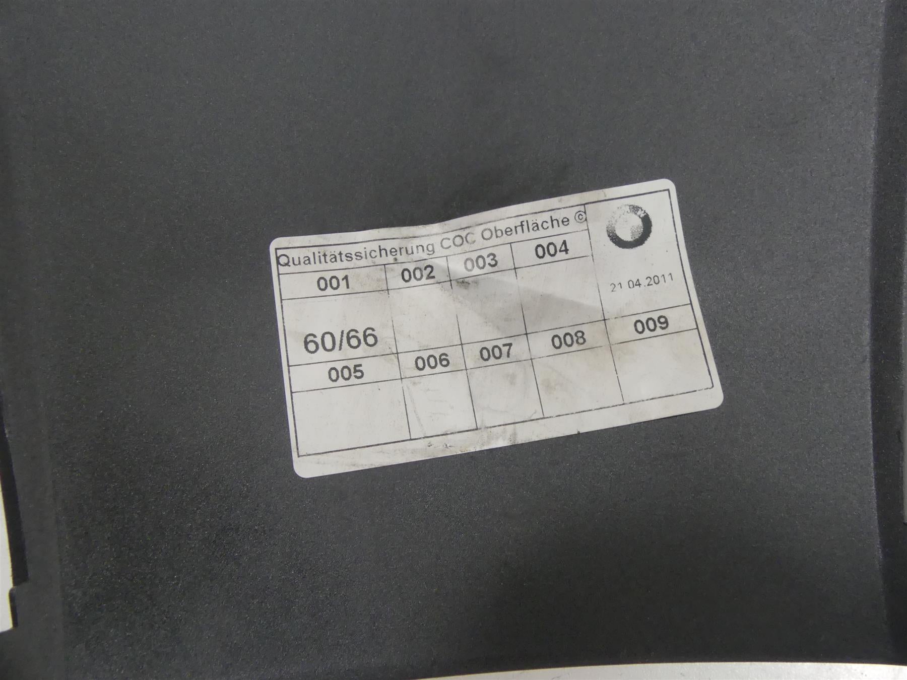 2011 BMW R1200GS K255 Adv Fuel Tank Center Cover Fairing Cowl 46637702714 {{ shop.shopifyCountryName }} - Mototech271