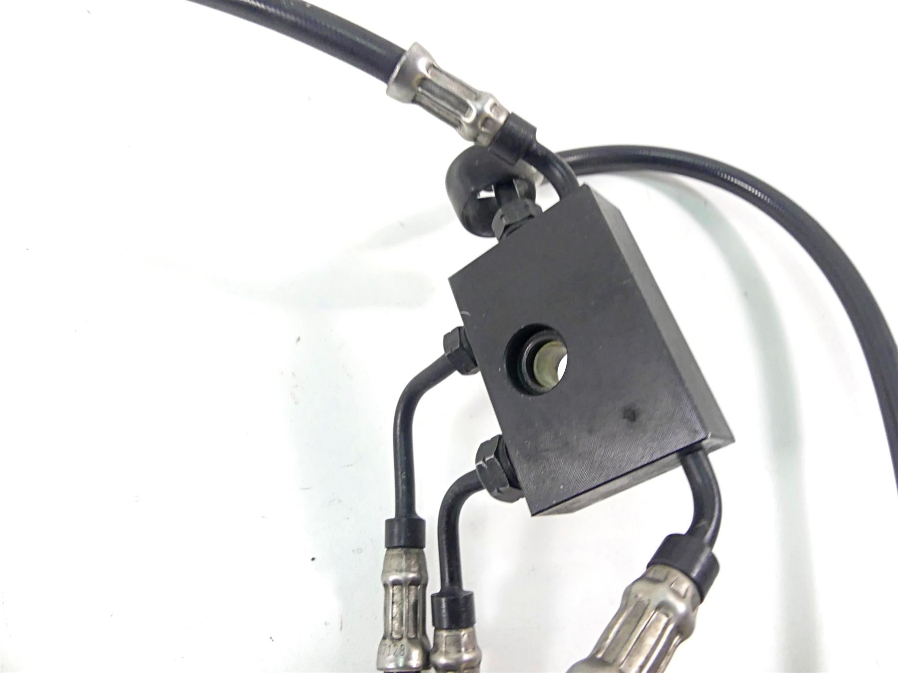 2017 Harley XL1200 CX Sportster Roadster Front Abs Brake Line Set 41800154 {{ shop.shopifyCountryName }} - Mototech271